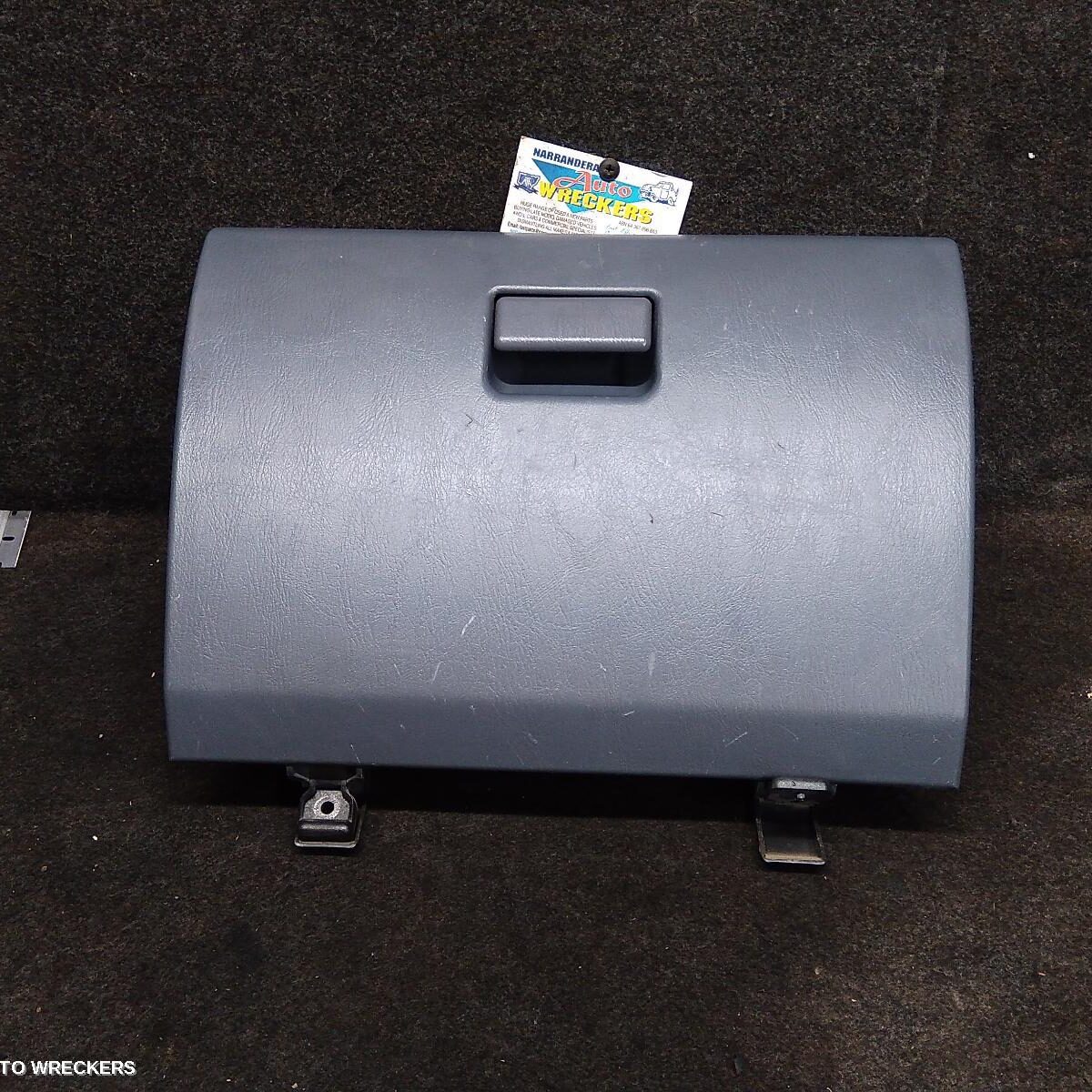 1999 TOYOTA HILUX Glove Box