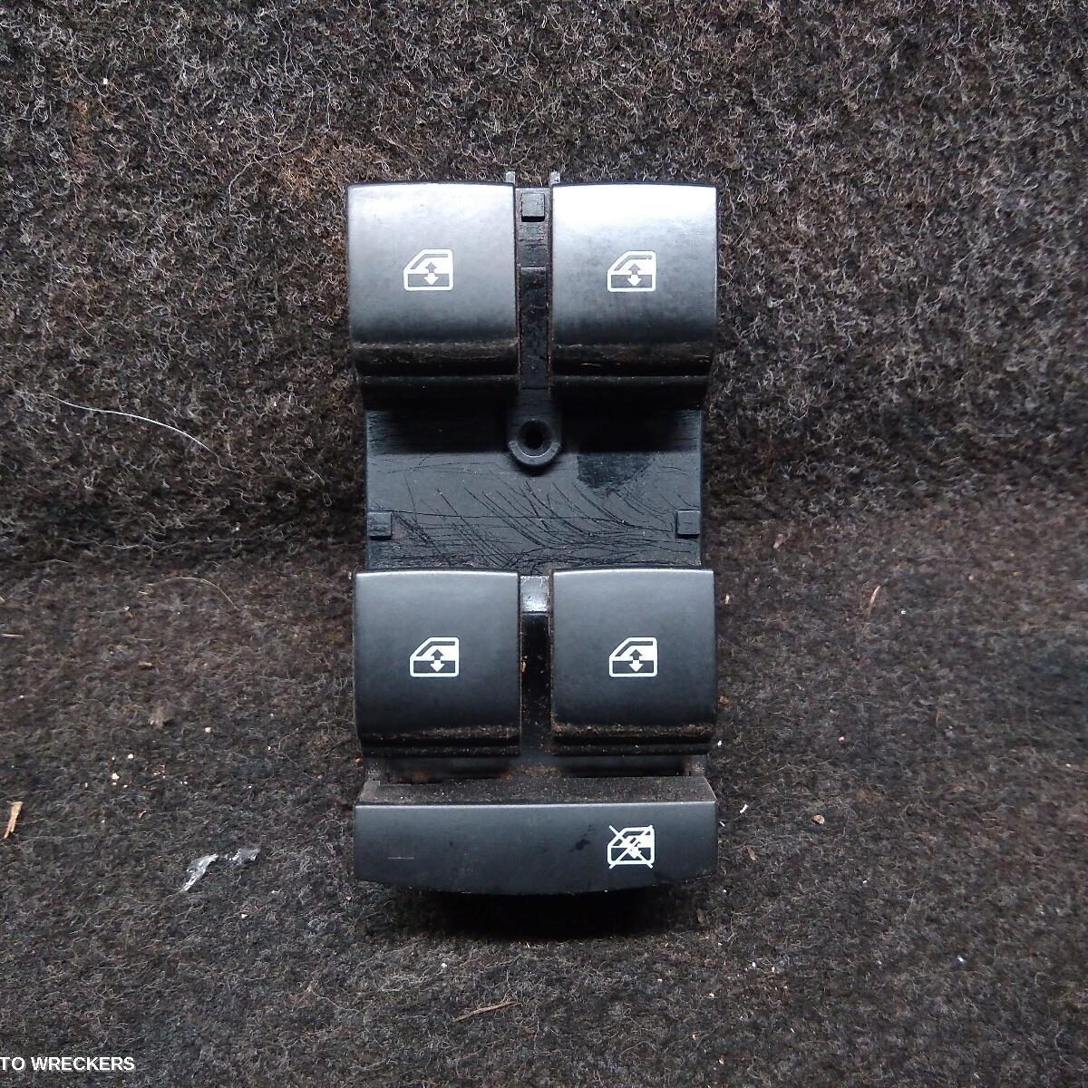 2017 HOLDEN ASTRA Pwr Dr Wind Switch