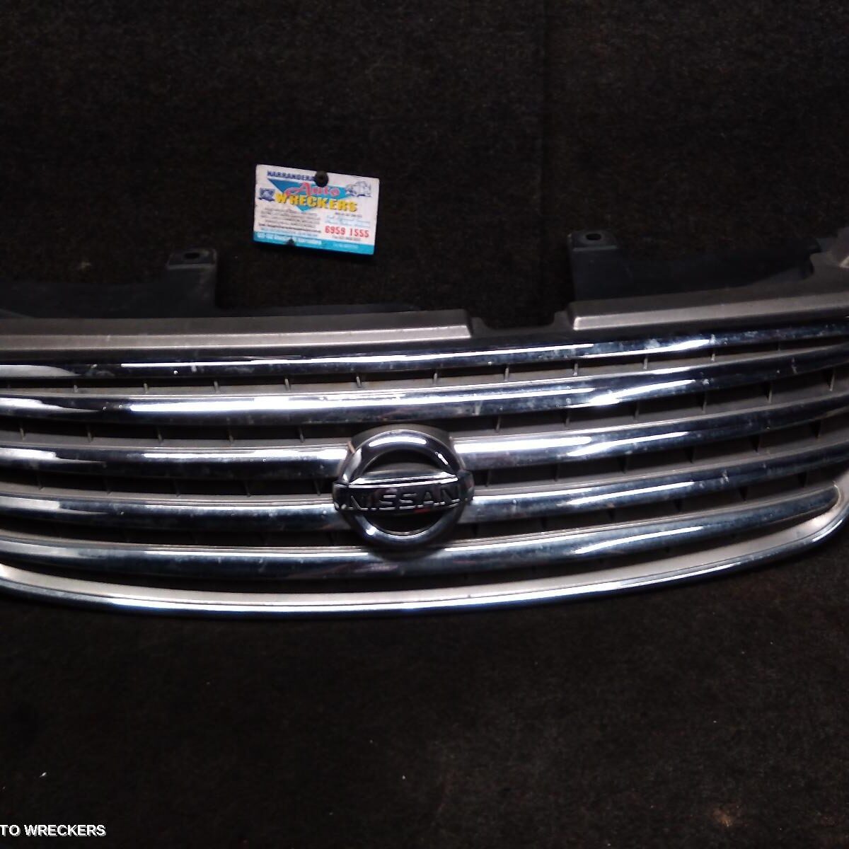 2004 NISSAN PULSAR Grille