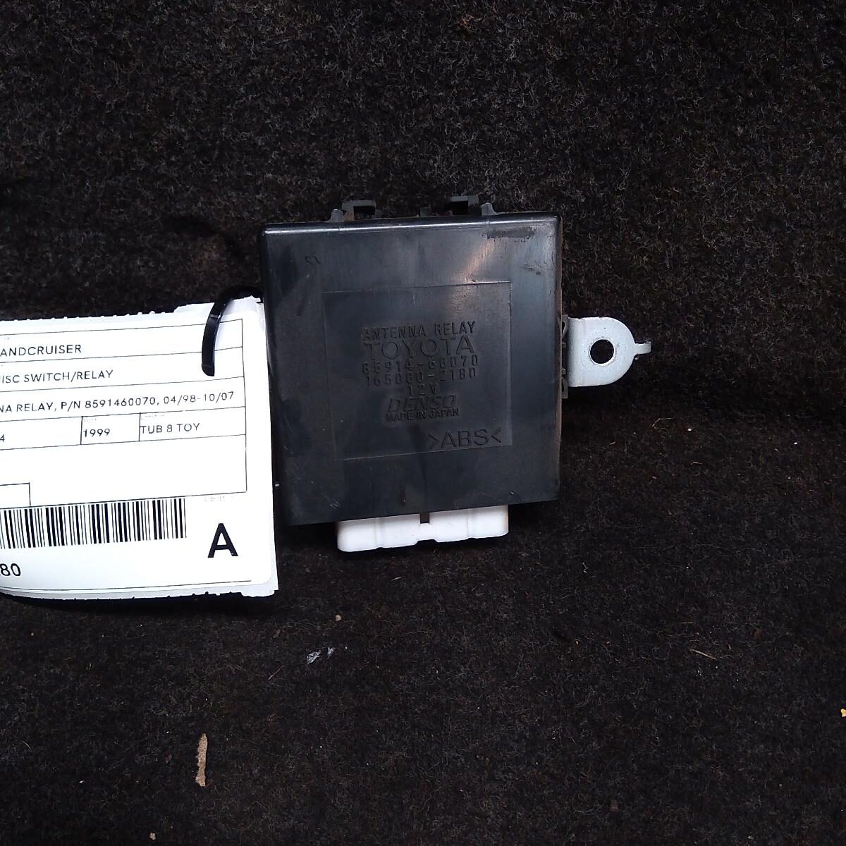 1999 TOYOTA LANDCRUISER MISC SWITCH/RELAY