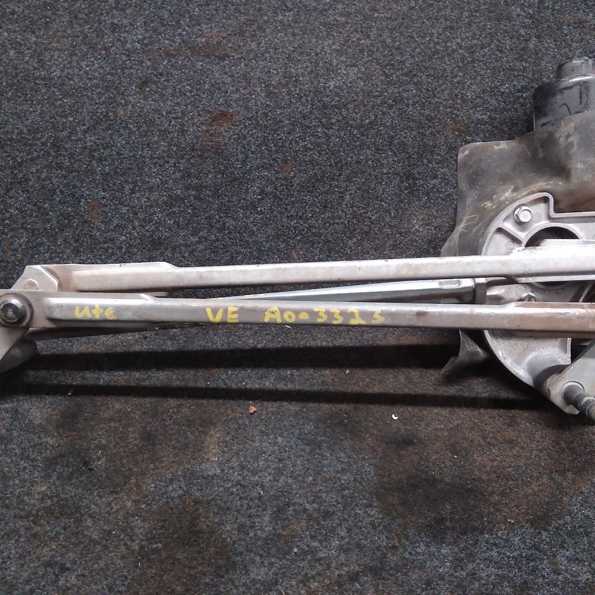 2010 HOLDEN COMMODORE WIPER MOTOR