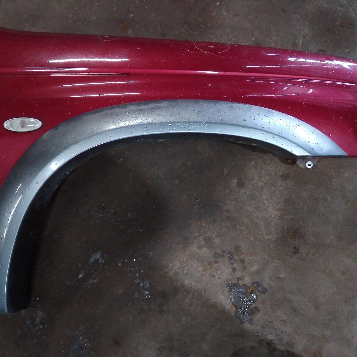 2005 MAZDA BRAVO RIGHT GUARD