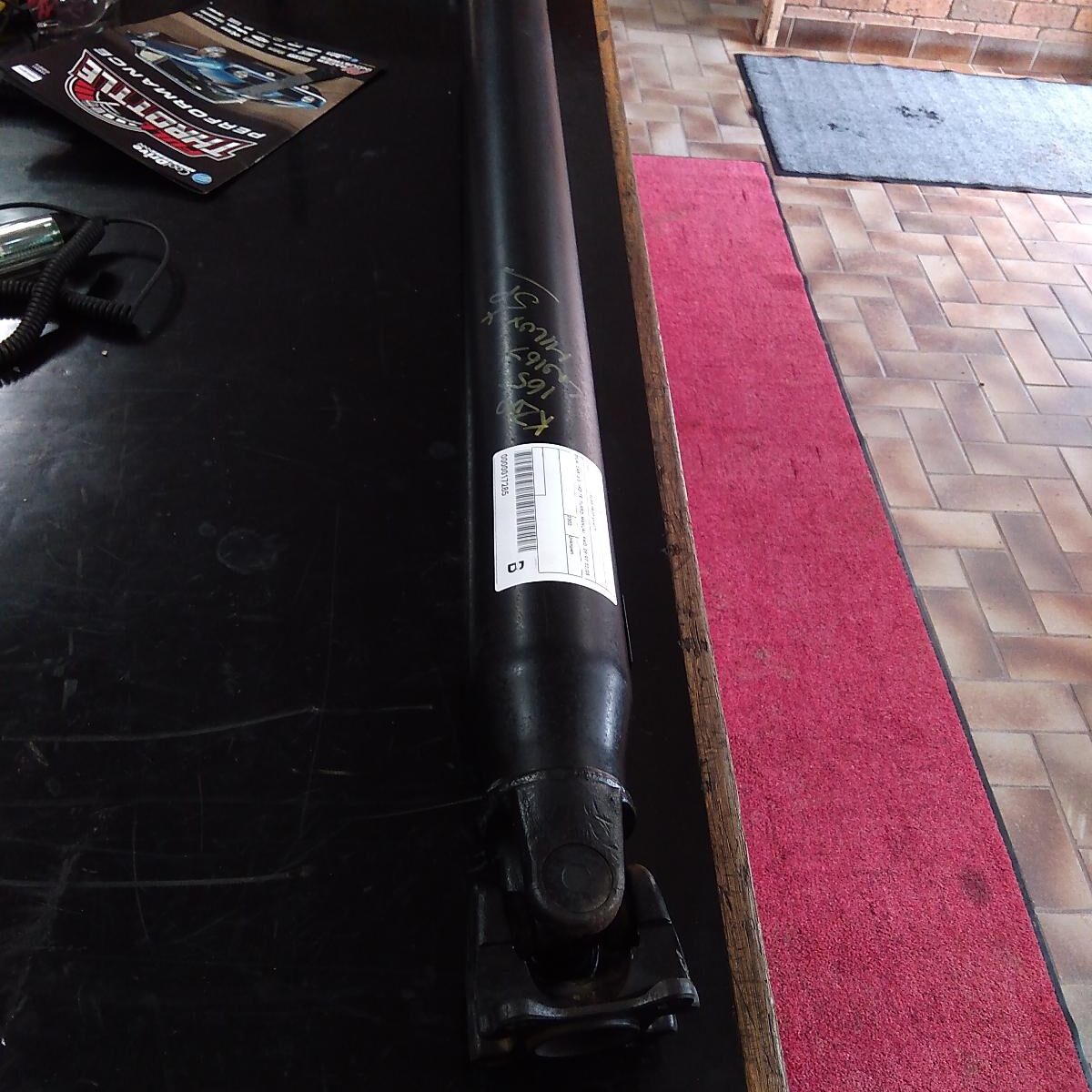 2000 TOYOTA HILUX REAR DRIVE SHAFT