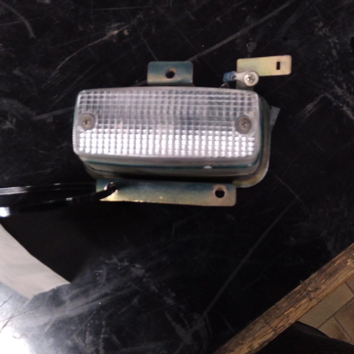 2002 FORD FALCON REVERSING LIGHT