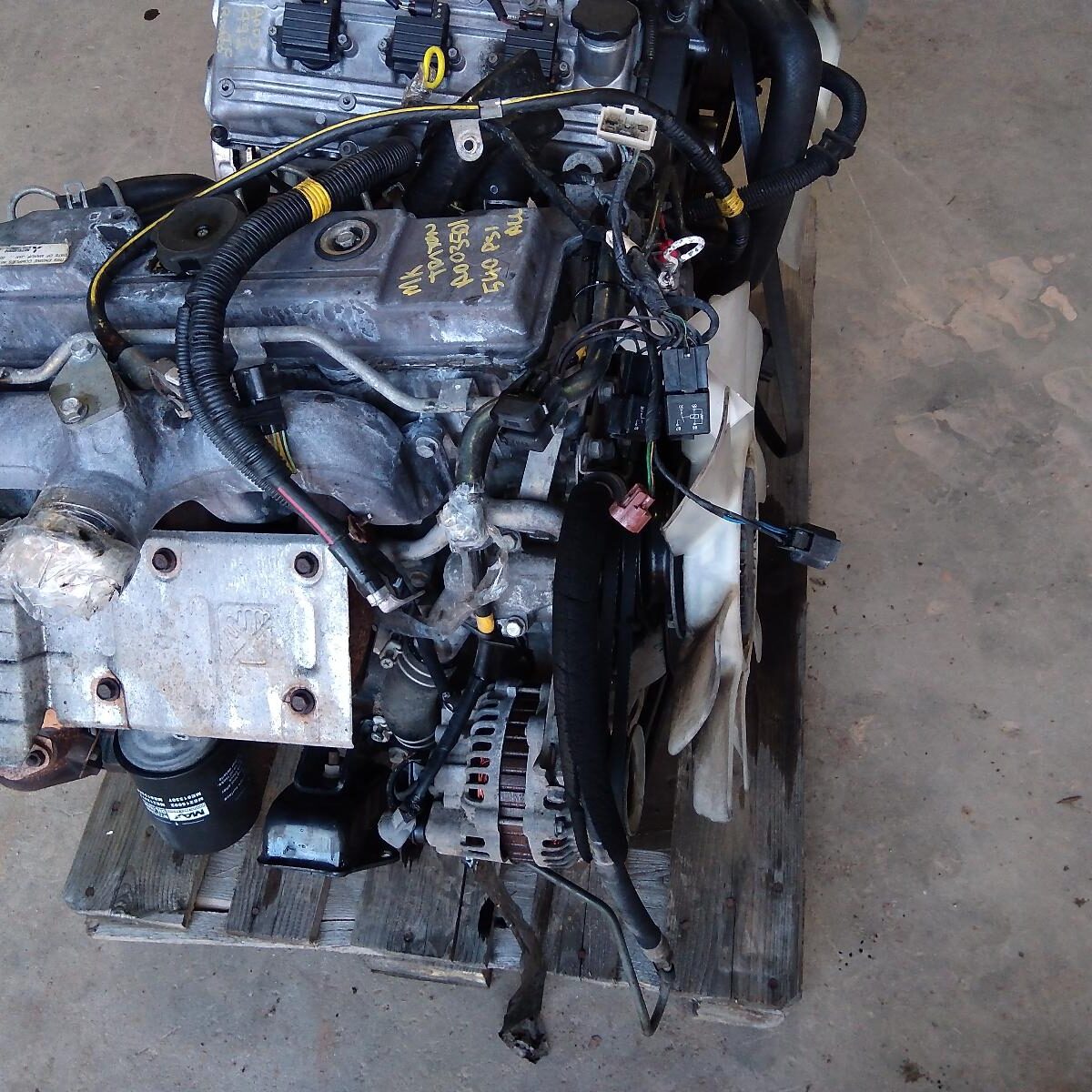 2002 MITSUBISHI TRITON ENGINE