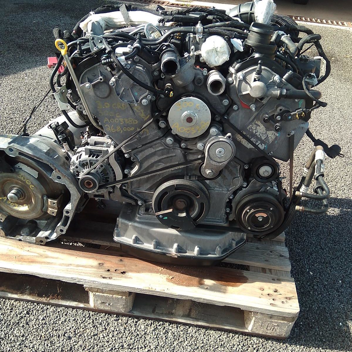 2013 CHRYSLER 300C ENGINE