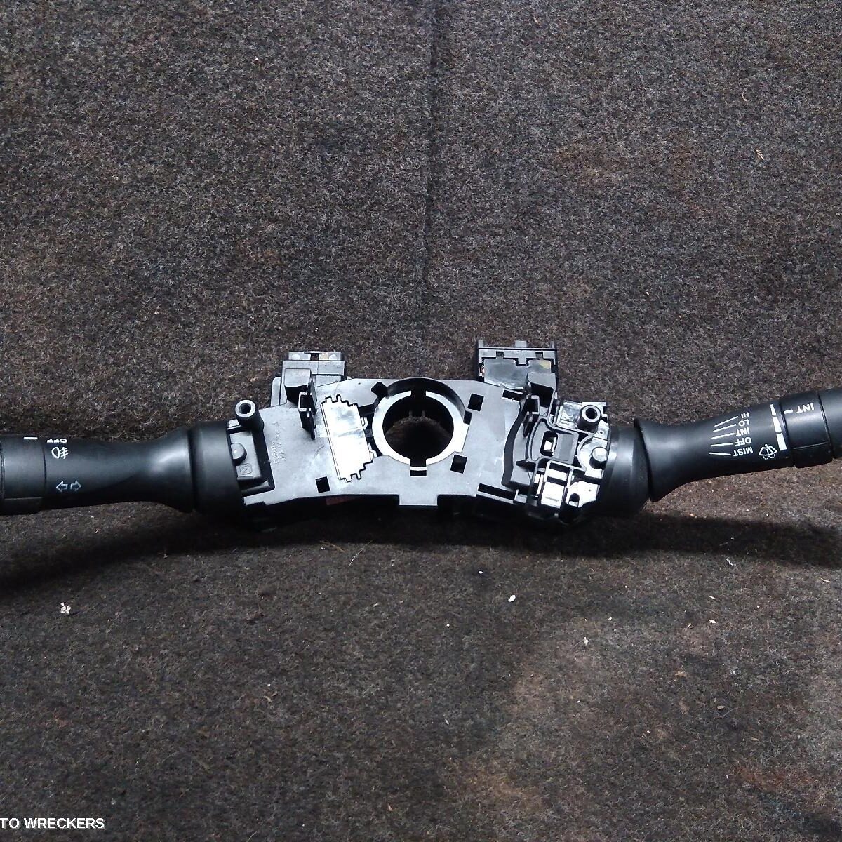 2012 TOYOTA HILUX Combination Switch