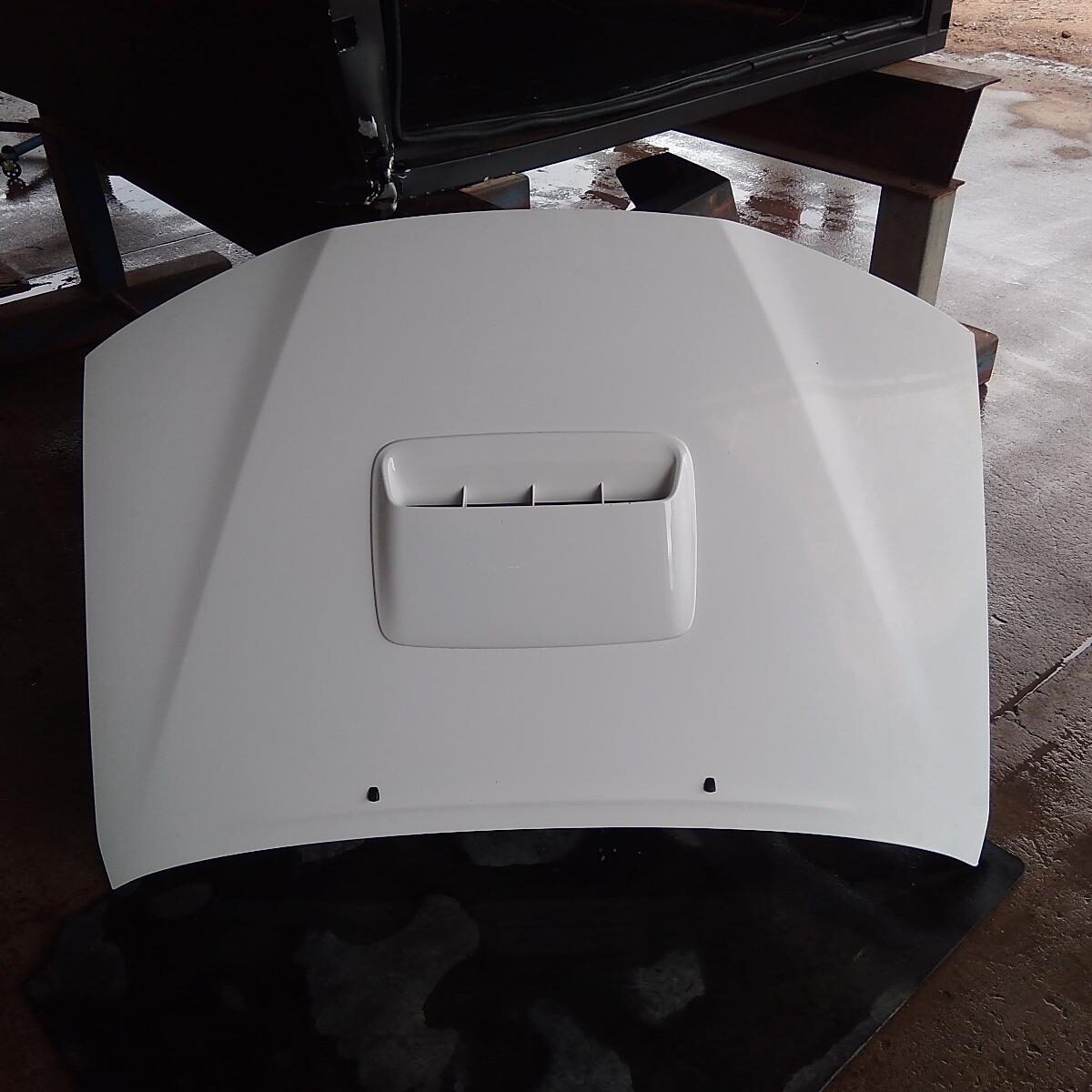 2012 TOYOTA HILUX Bonnet