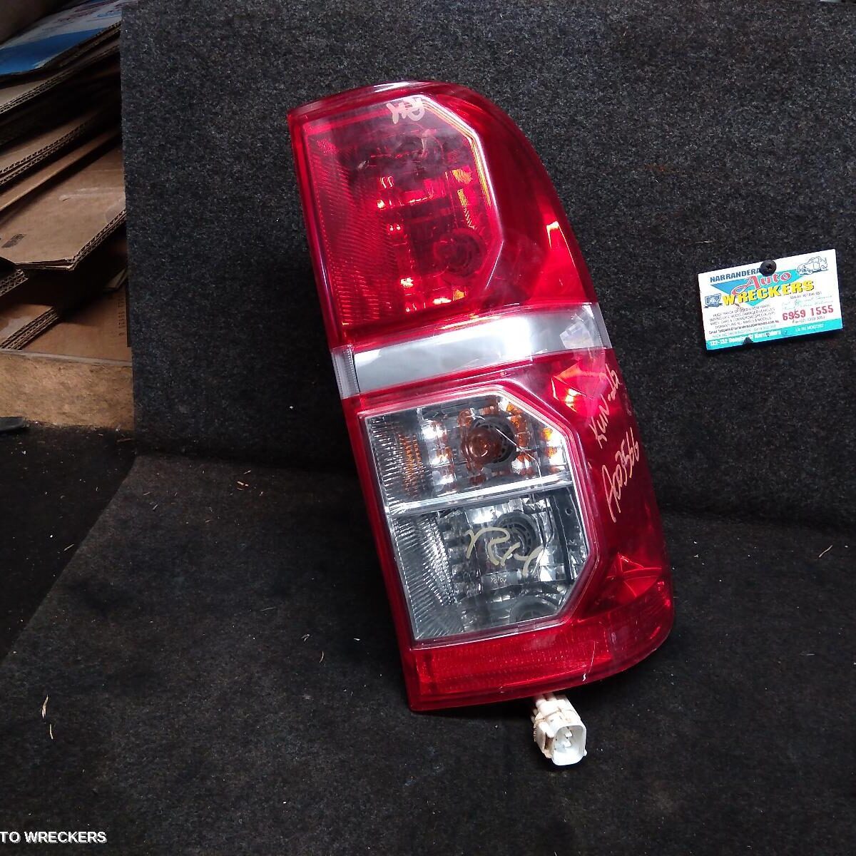 2012 TOYOTA HILUX Right Taillight