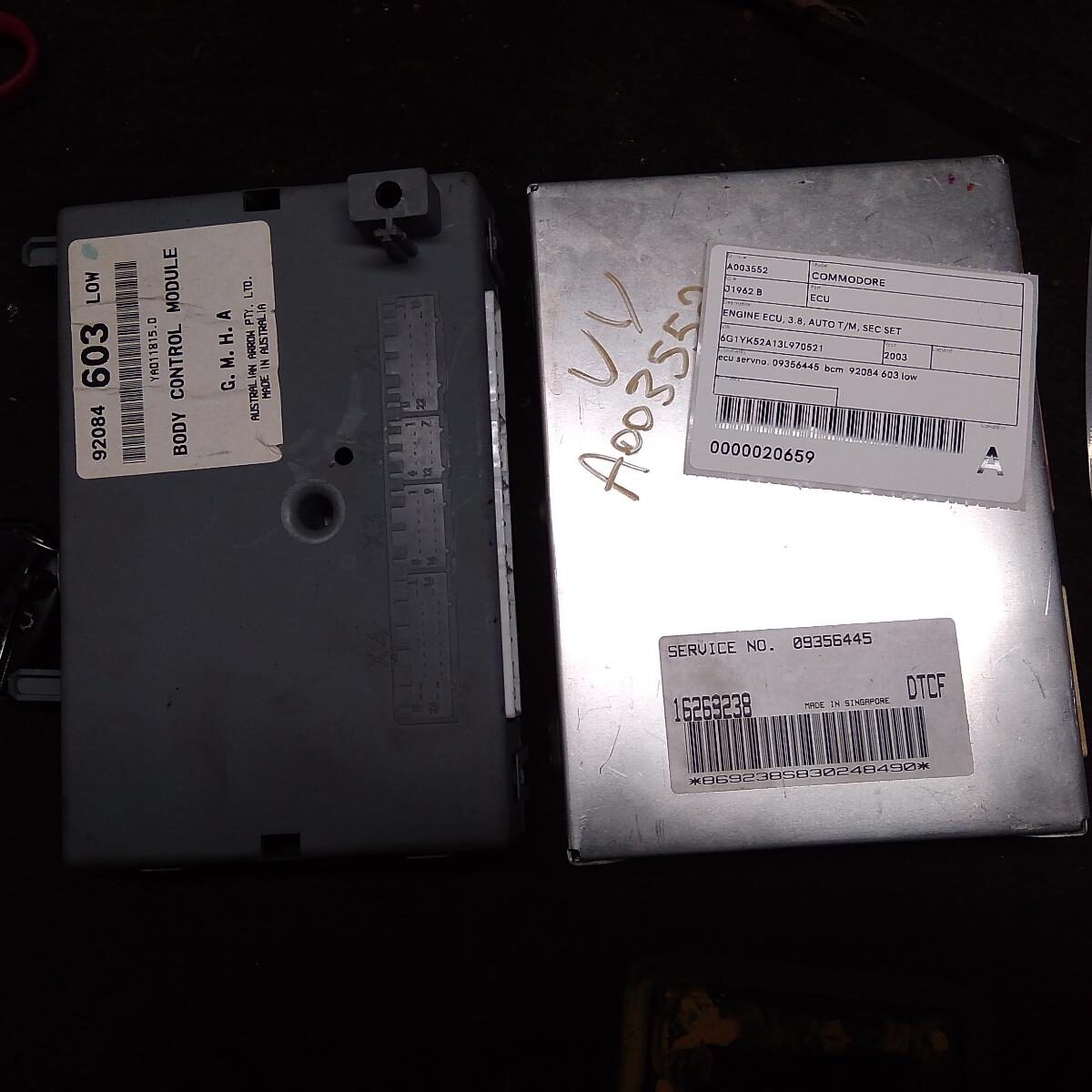 2003 HOLDEN COMMODORE ECU