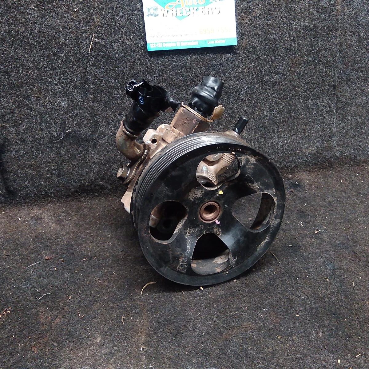 2011 TOYOTA HILUX STEERING PUMP