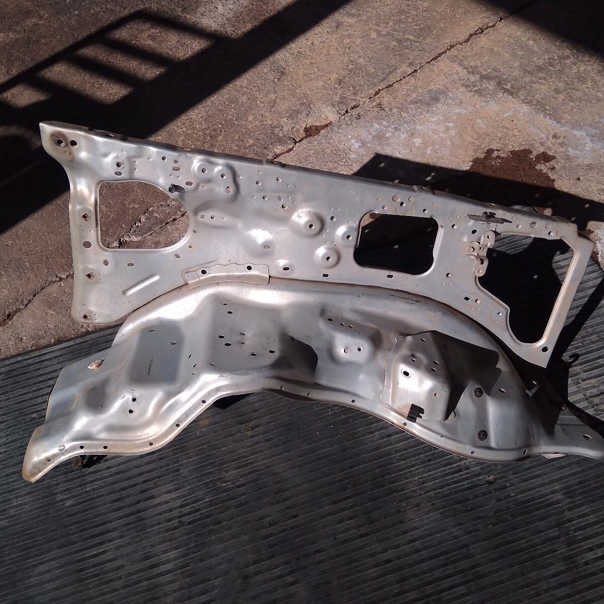 2023 TOYOTA LANDCRUISER Left Guard Liner