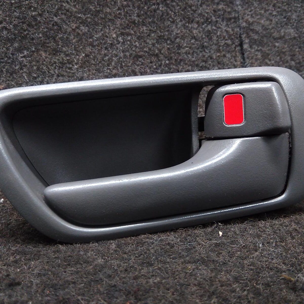 2005 TOYOTA CAMRY DOOR HANDLE