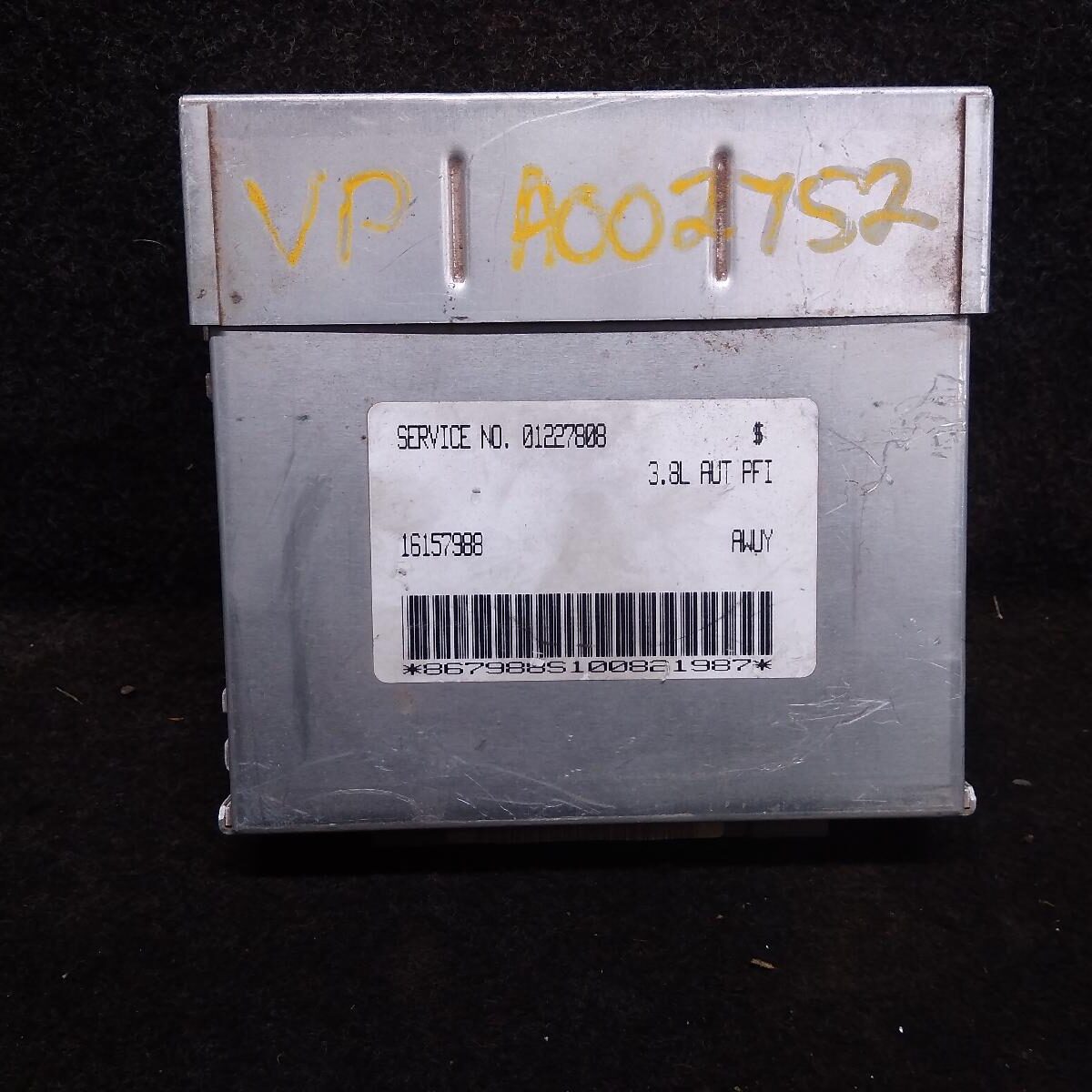 1992 HOLDEN COMMODORE ECU