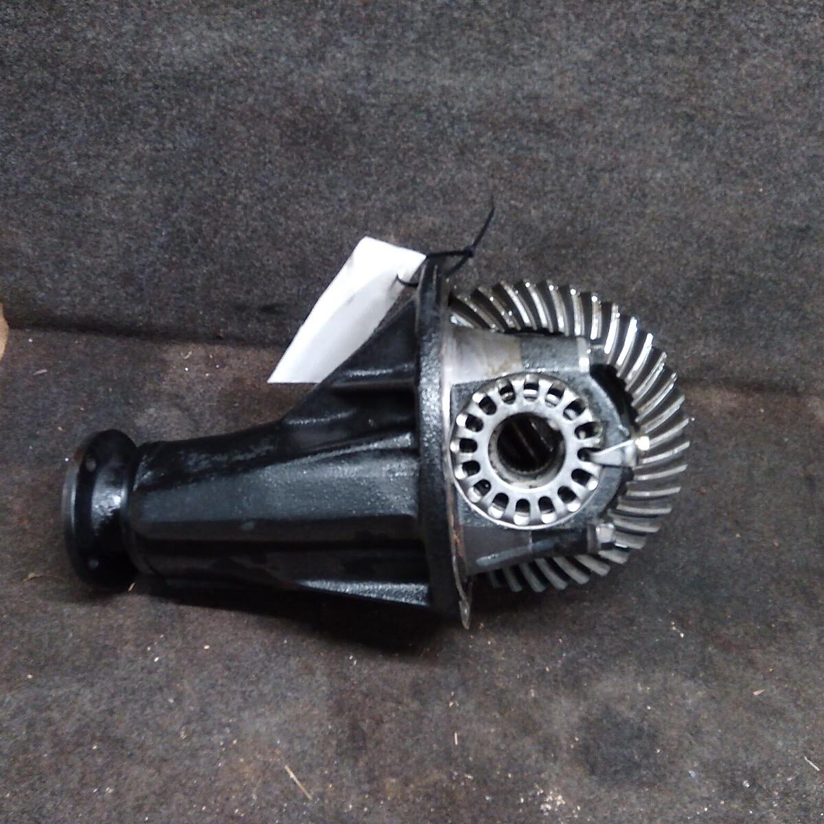 1999 TOYOTA LANDCRUISER DIFFERENTIAL CENTRE