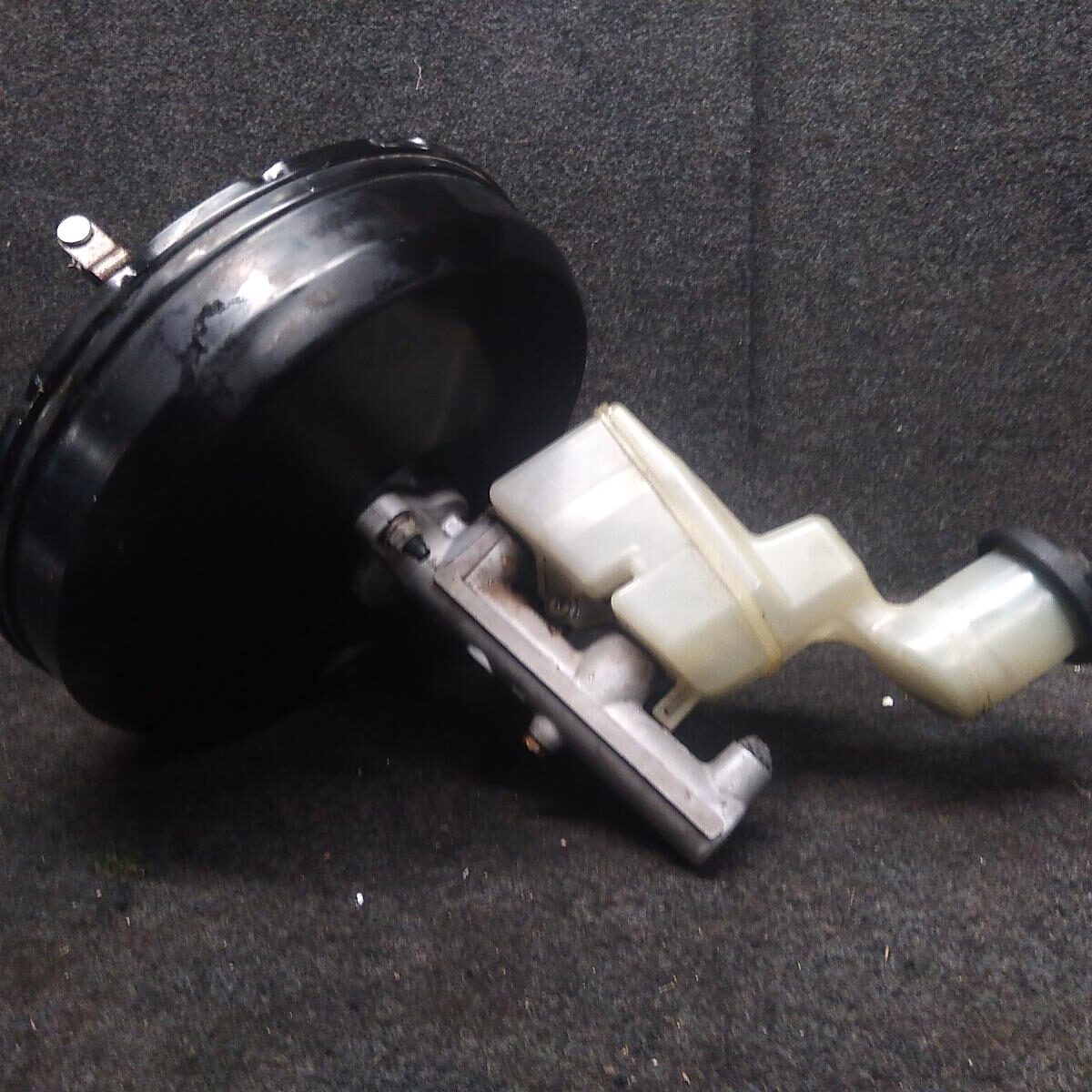 2004 TOYOTA RAV4 MASTER CYLINDER