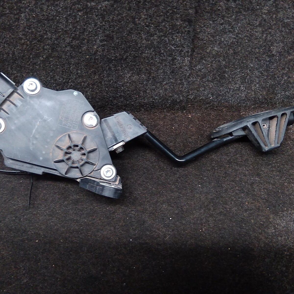 2018 TOYOTA HILUX PEDAL ASSEMBLY