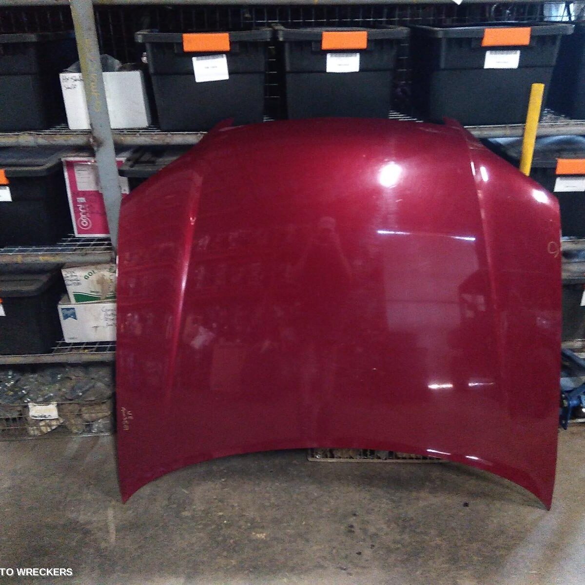 2006 HOLDEN COMMODORE Bonnet