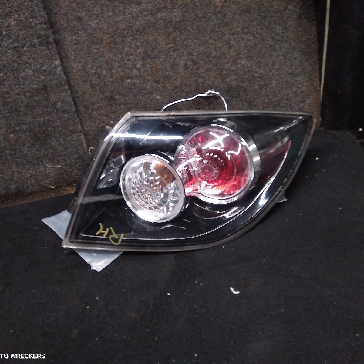 2008 MAZDA 3 Right Taillight