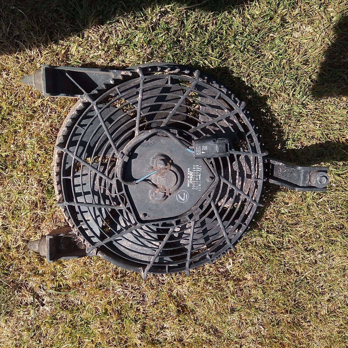 2011 TOYOTA LANDCRUISER FAN