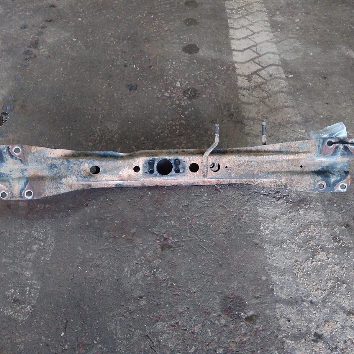 2001 TOYOTA HILUX FRT XMEMBER/CRADLE