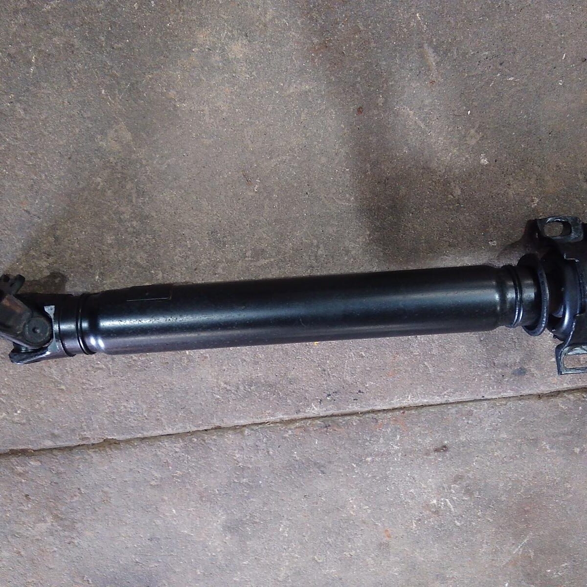 2013 TOYOTA HILUX REAR DRIVE SHAFT