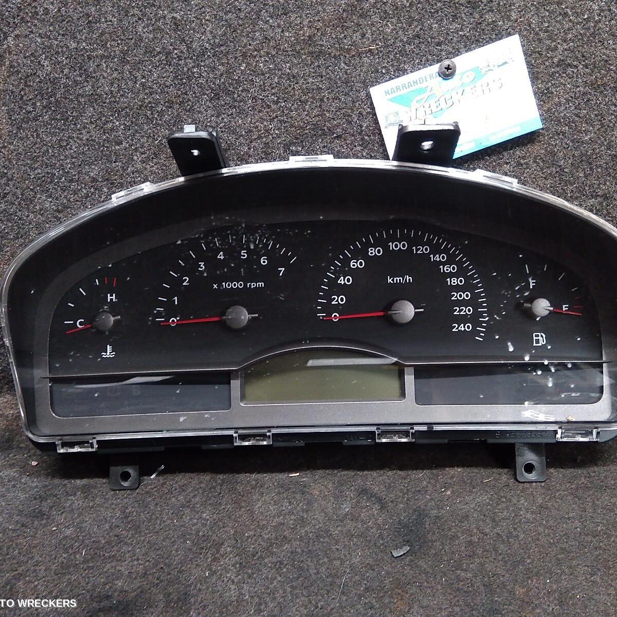 2006 HOLDEN COMMODORE Instrument Cluster