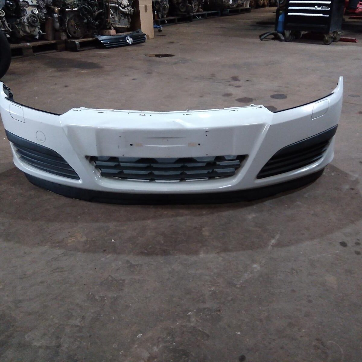 2006 HOLDEN ASTRA FRONT BUMPER