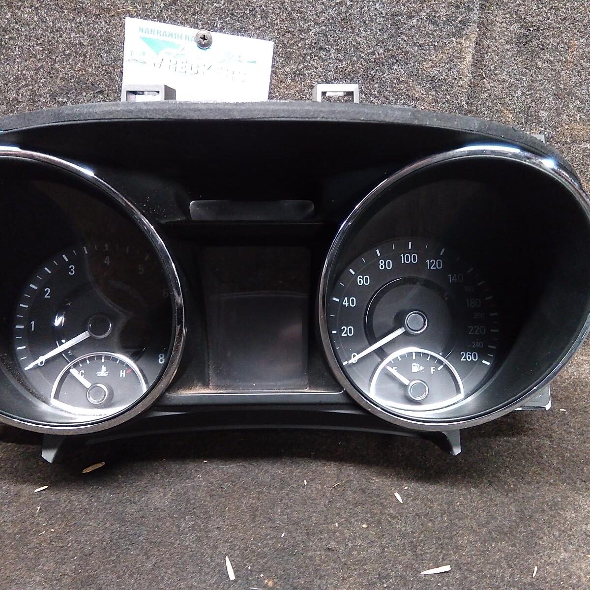 2014 HOLDEN COMMODORE Instrument Cluster