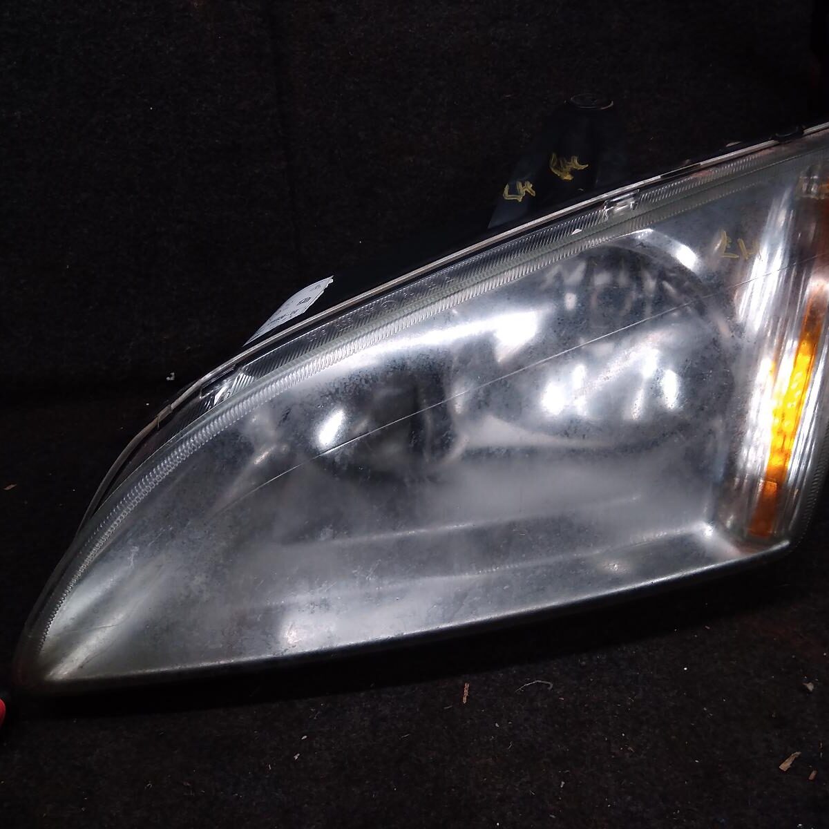 2007 FORD FOCUS LEFT HEADLAMP