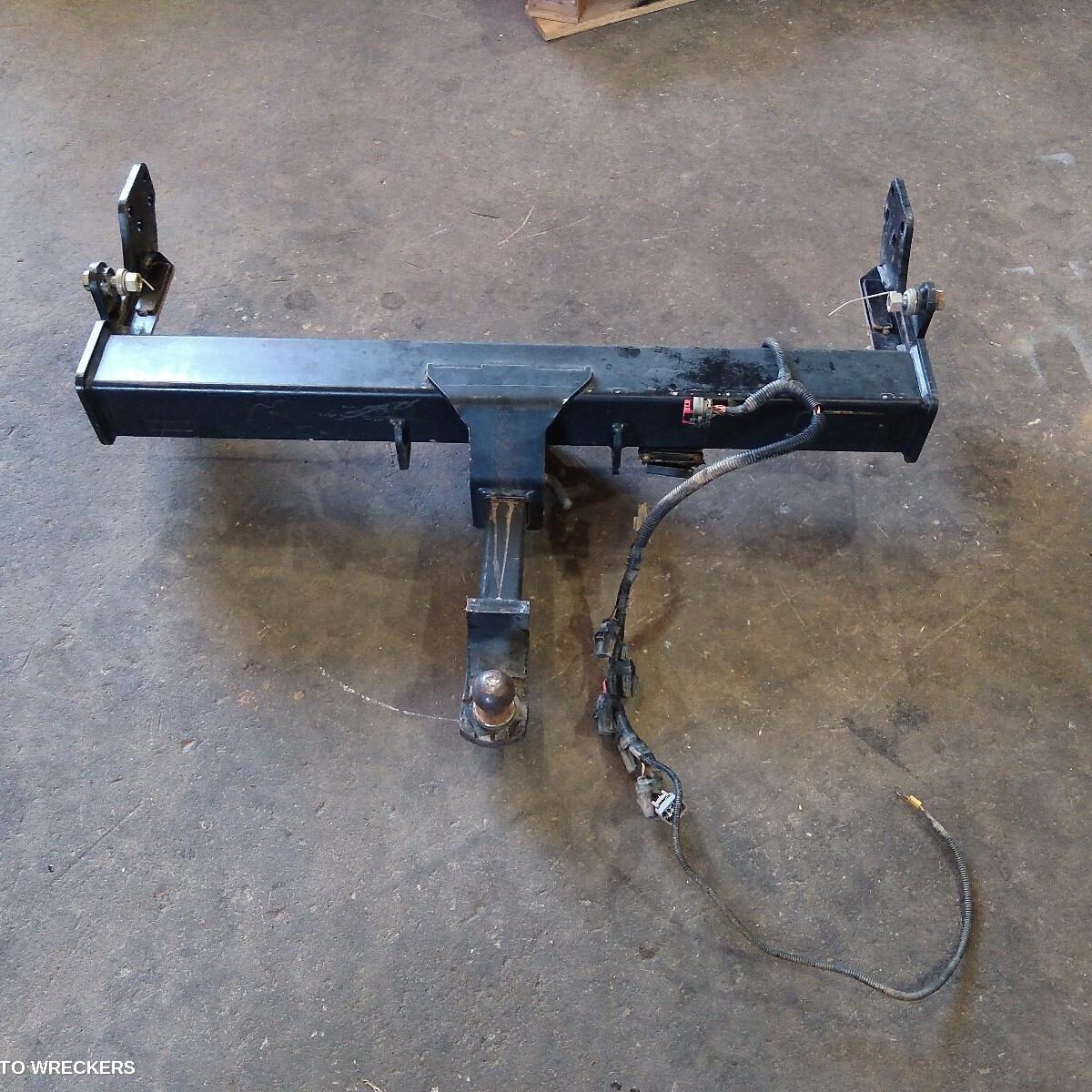 2018 TOYOTA LANDCRUISER Towbar