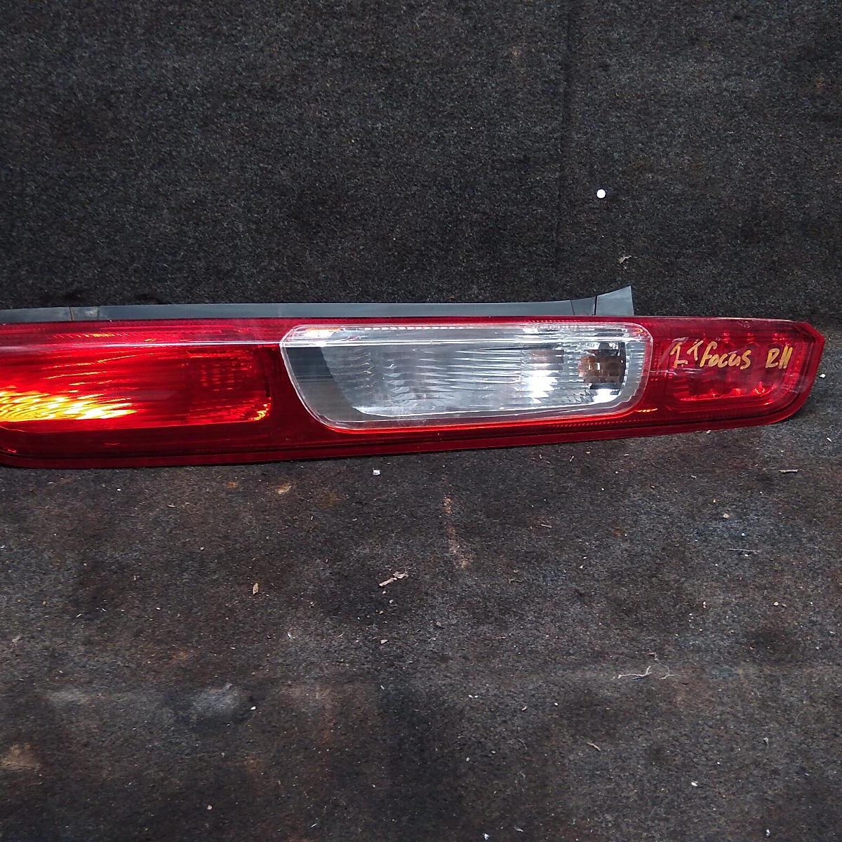 2007 FORD FOCUS RIGHT TAILLIGHT