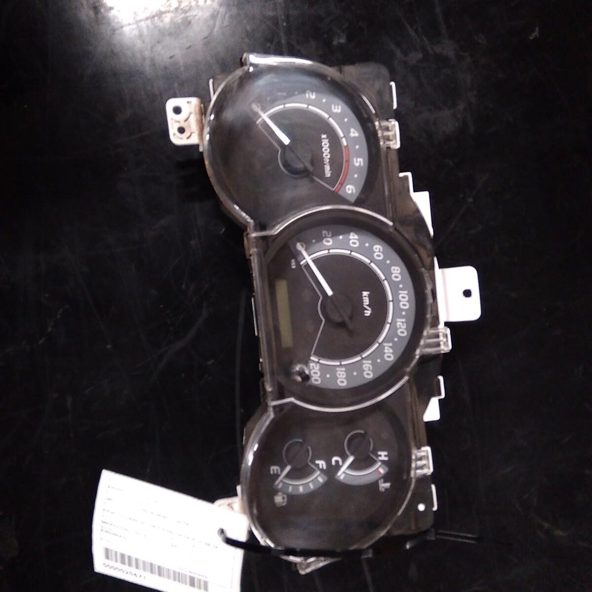 2011 TOYOTA HILUX INSTRUMENT CLUSTER