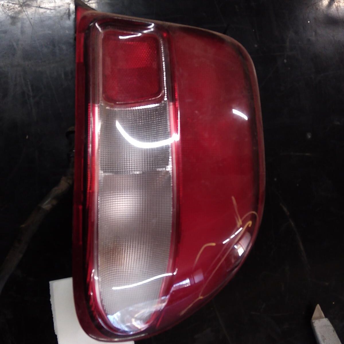 1997 FORD FESTIVA RIGHT TAILLIGHT