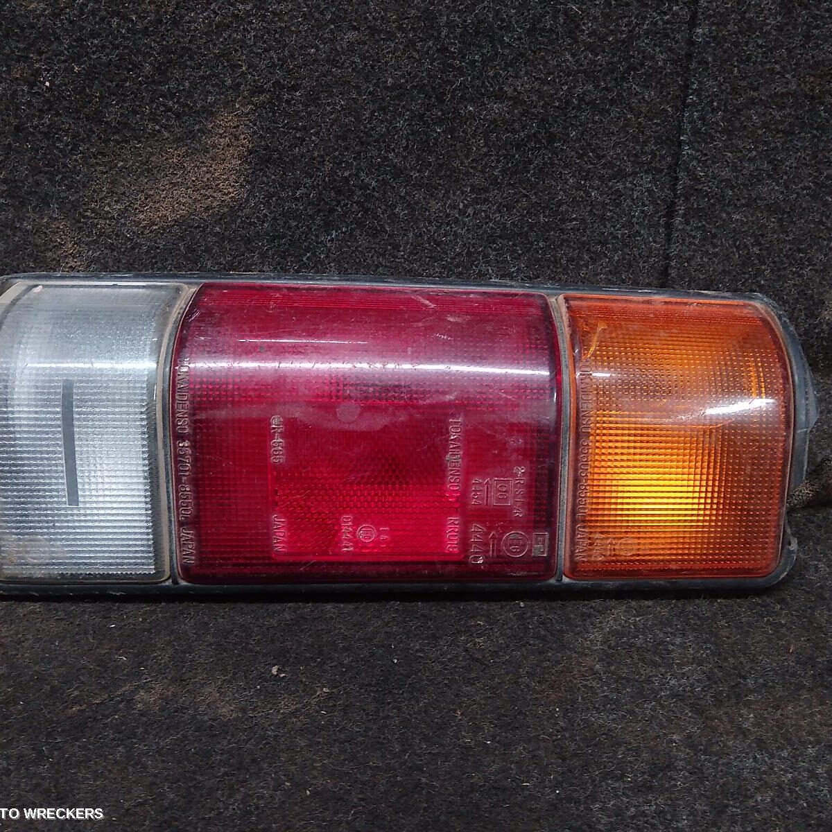 1997 SUZUKI CARRY Left Taillight
