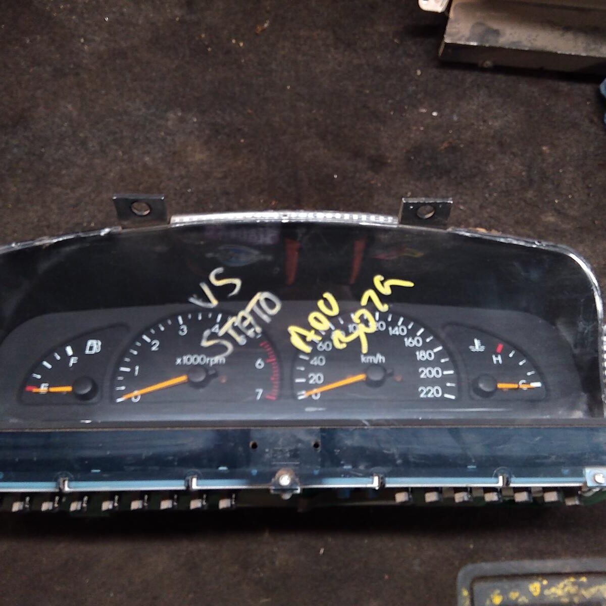 1996 HOLDEN STATESMAN/CAPRICE INSTRUMENT CLUSTER