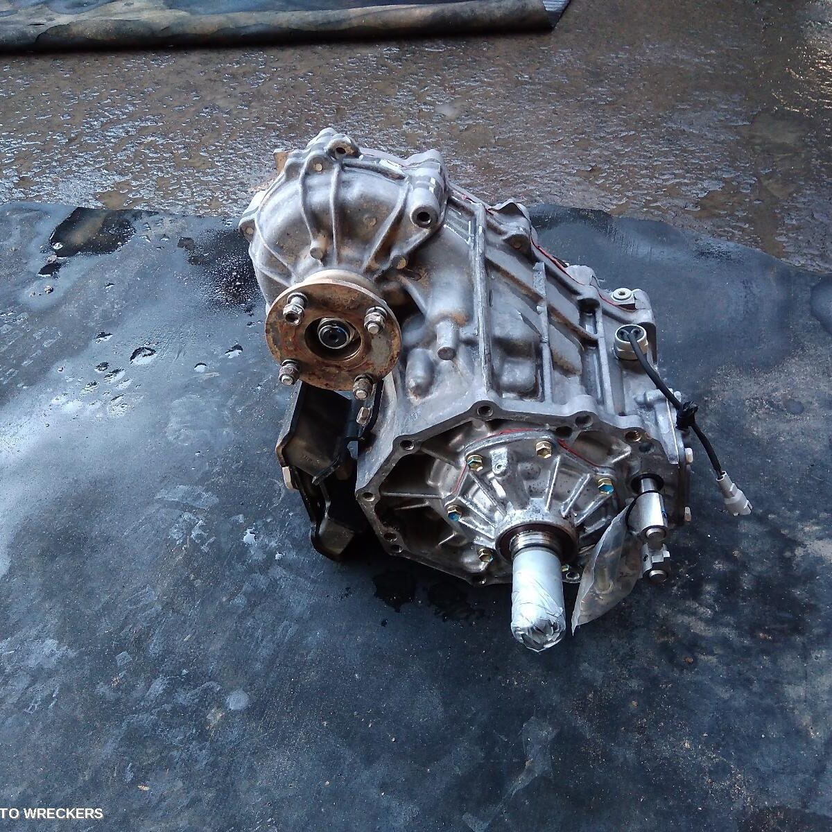 1999 TOYOTA HILUX Transfer Case