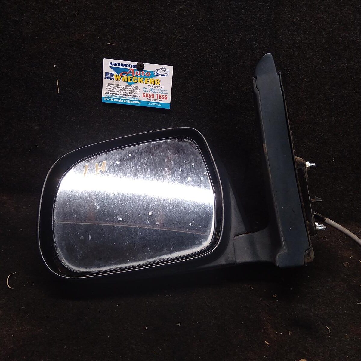 2011 TOYOTA HILUX LEFT DOOR MIRROR