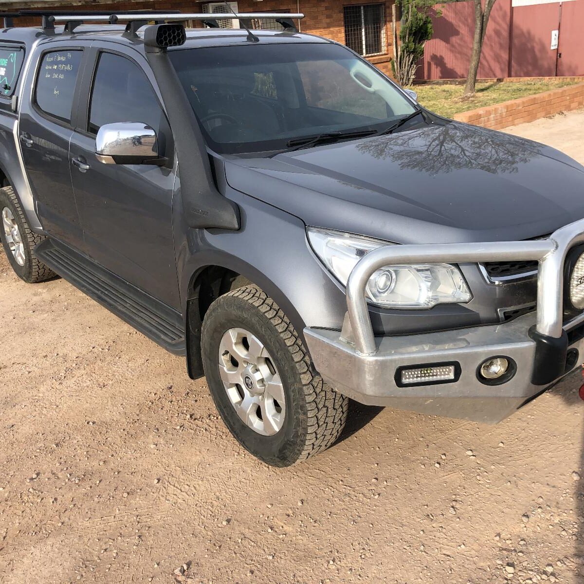 2015 HOLDEN COLORADO TAILGATE HANDLE