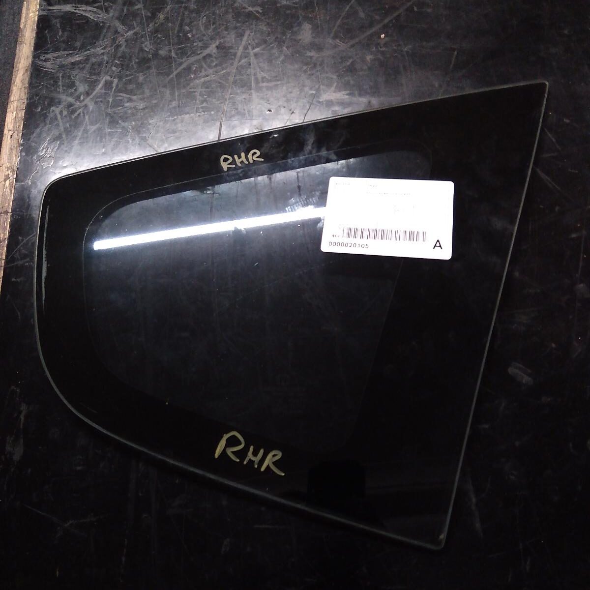 2010 HONDA JAZZ RIGHT REAR SIDE GLASS