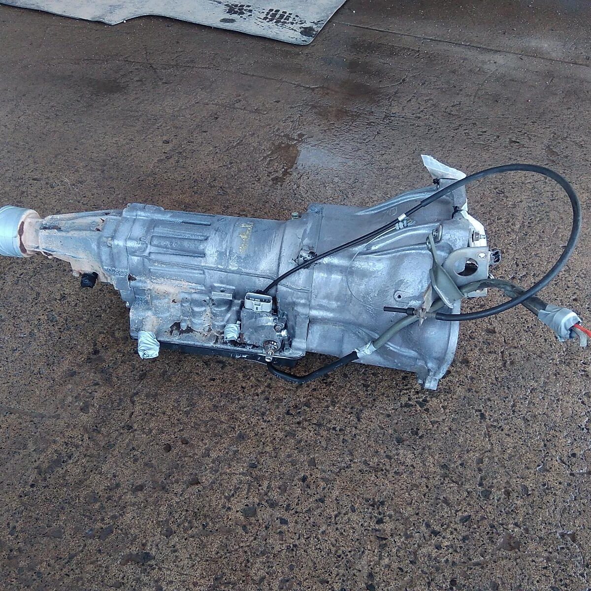 1996 TOYOTA HILUX TRANS/GEARBOX