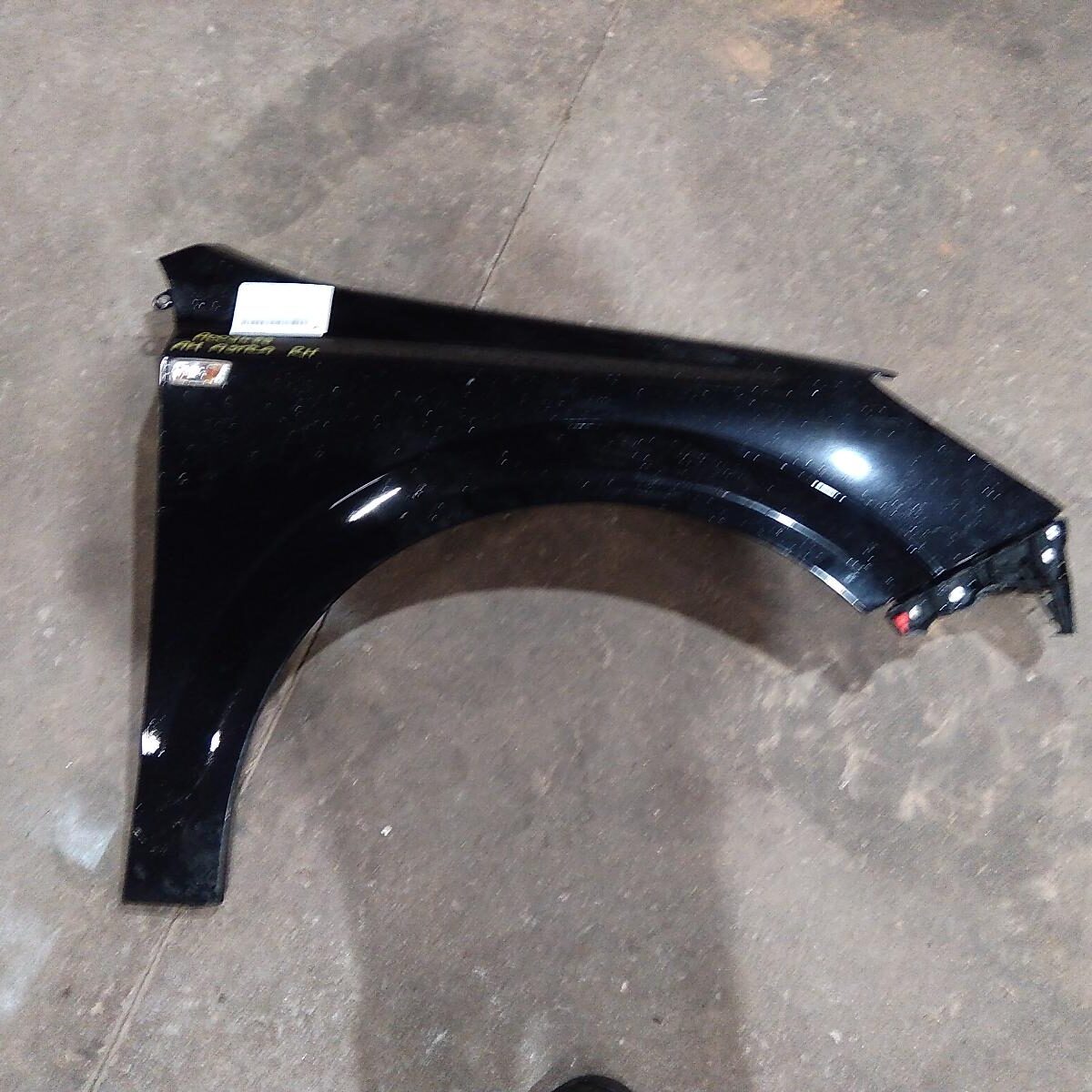 2009 HOLDEN ASTRA RIGHT GUARD