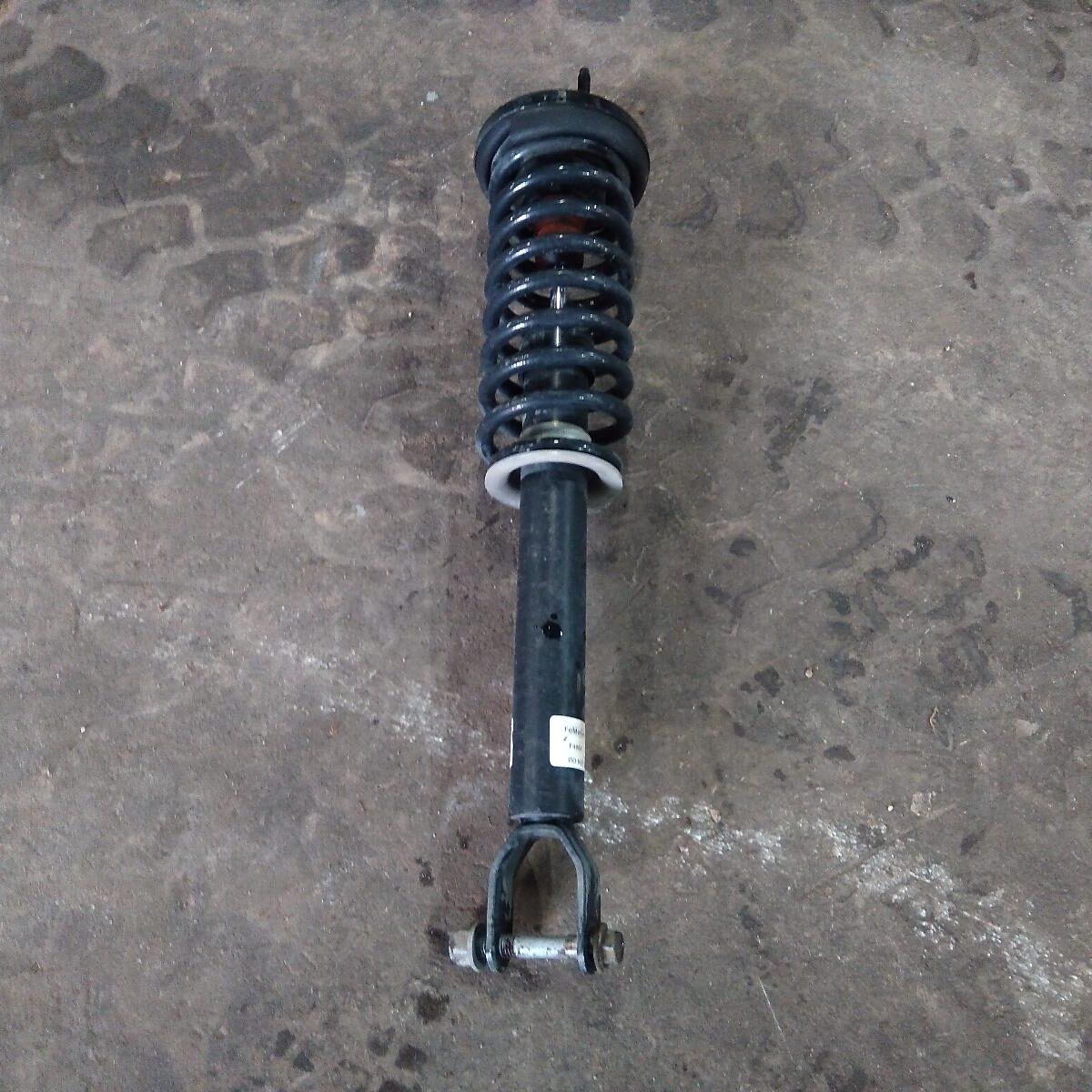 2010 FORD FALCON Right Front Strut