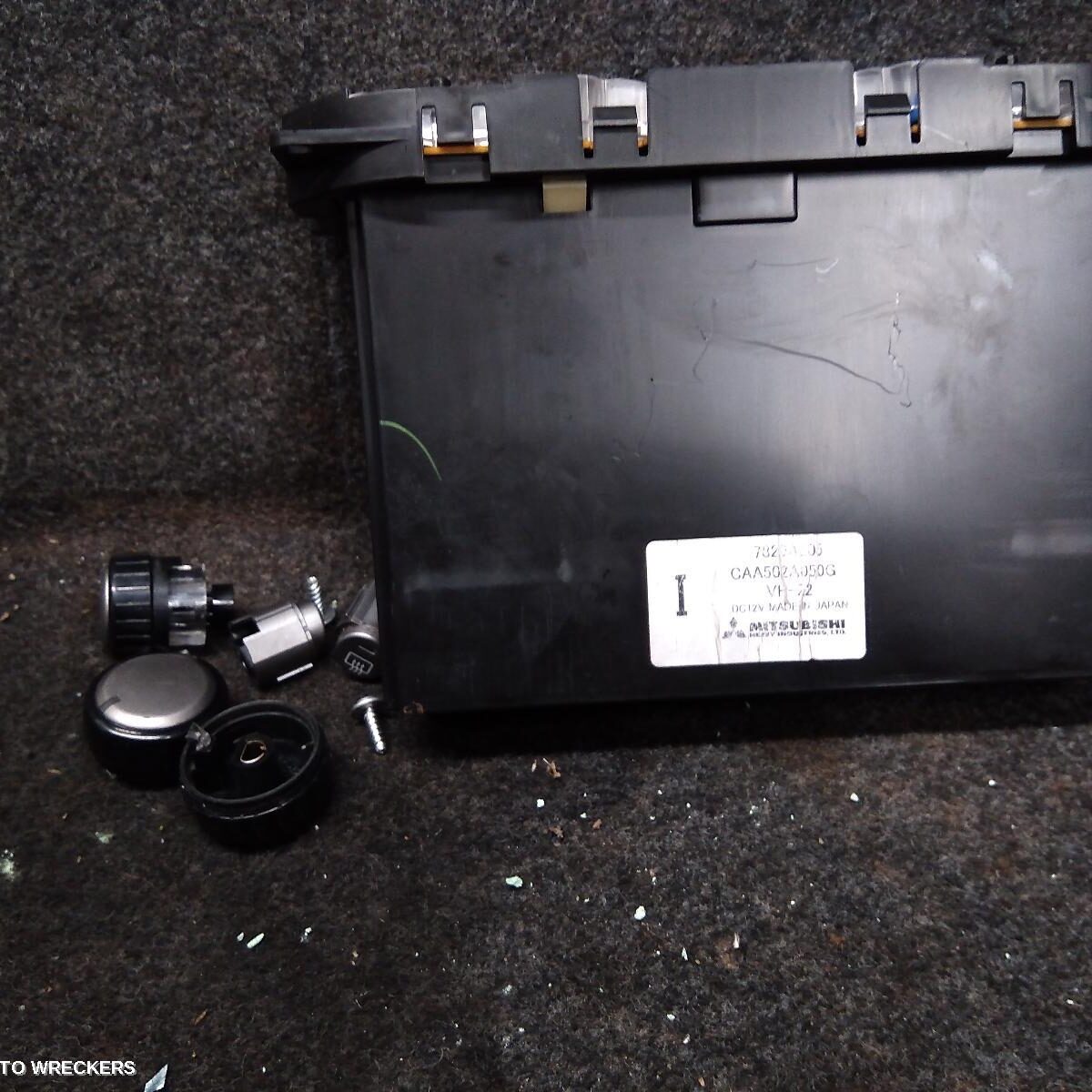 2008 MITSUBISHI GRANDIS Heater/Ac Controls