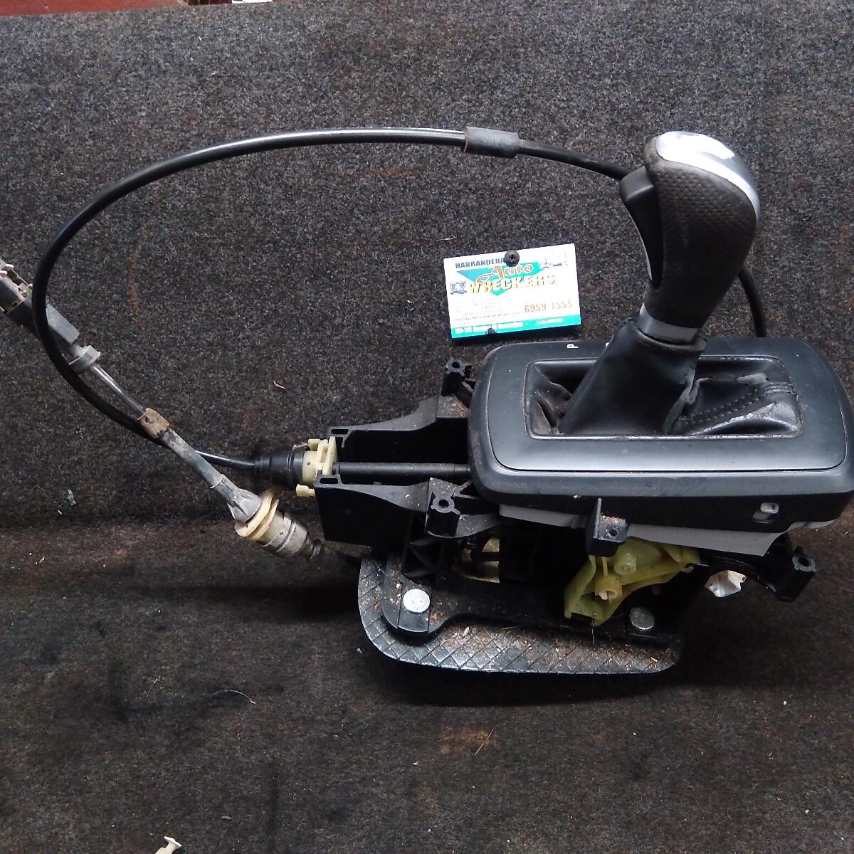2010 FORD FALCON Gear Stick/Shifter