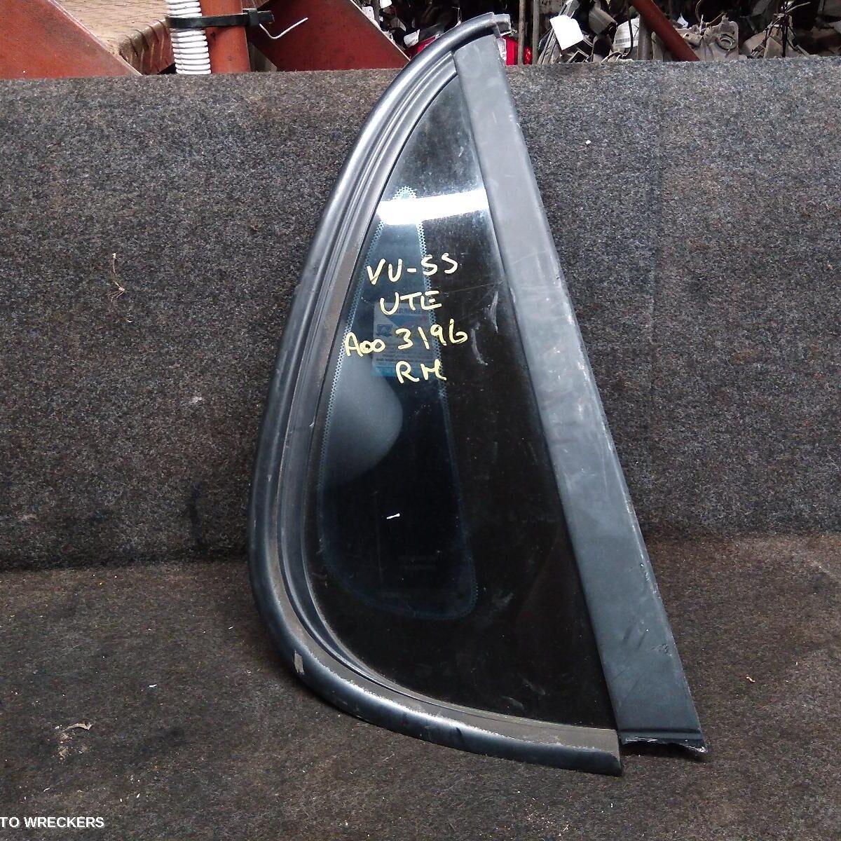 2005 HOLDEN COMMODORE Right Rear Side Glass