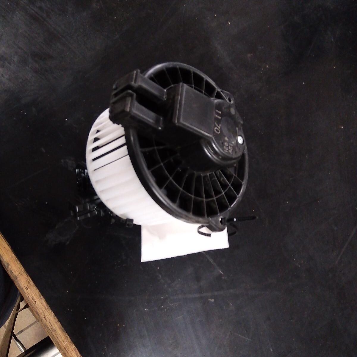 2023 TOYOTA LANDCRUISER Heater Fan Motor