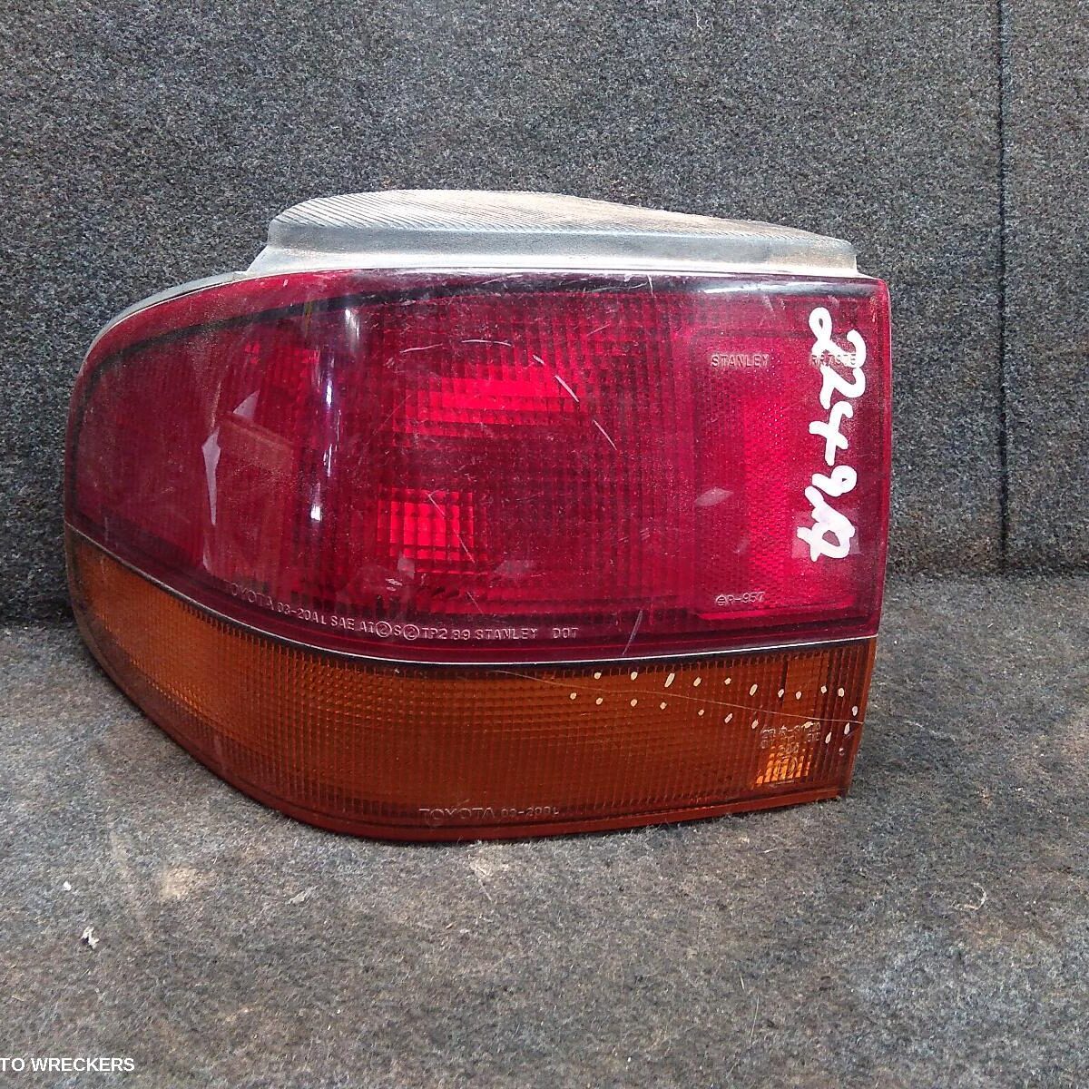 1995 TOYOTA CAMRY Left Taillight