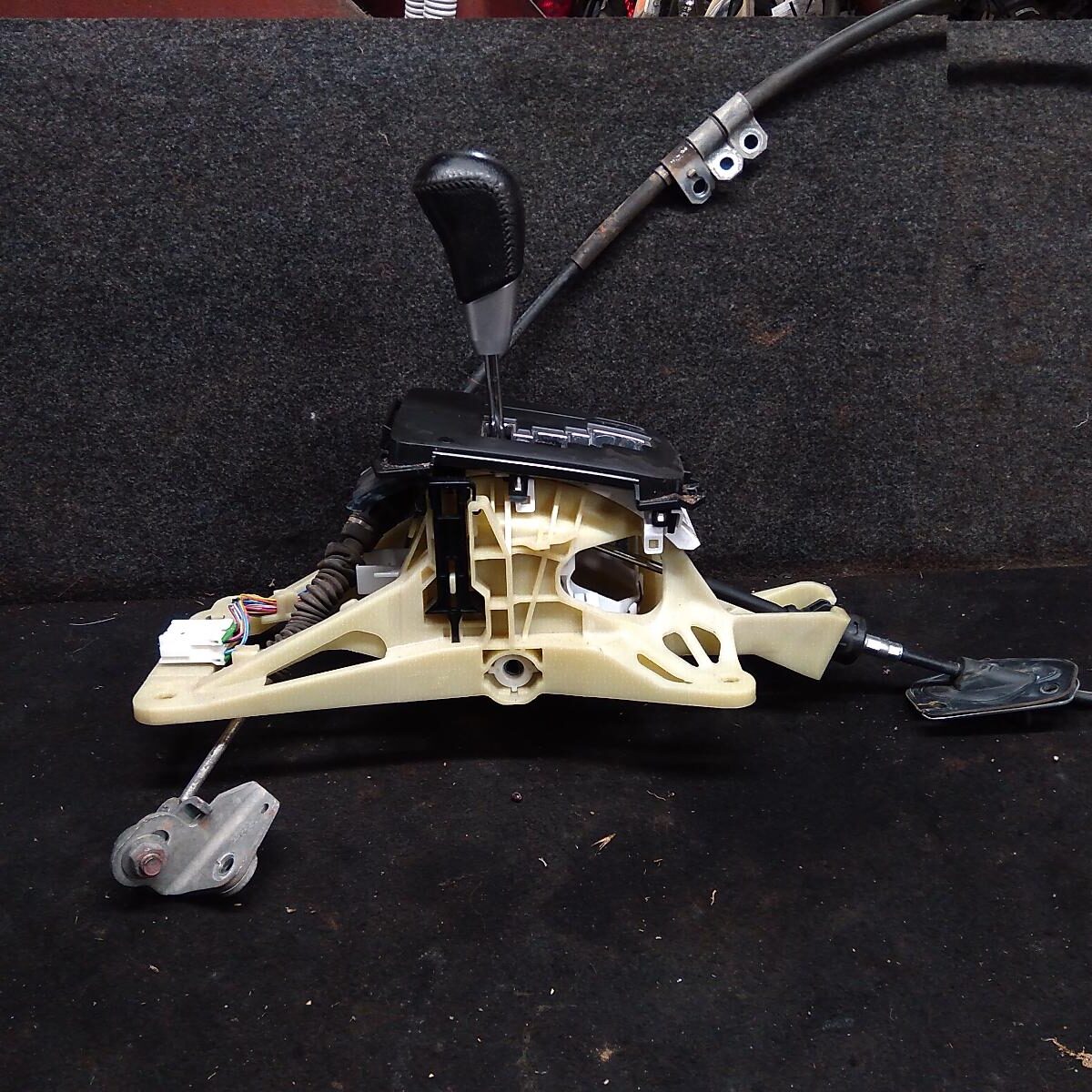 2016 MITSUBISHI TRITON GEAR STICK/SHIFTER