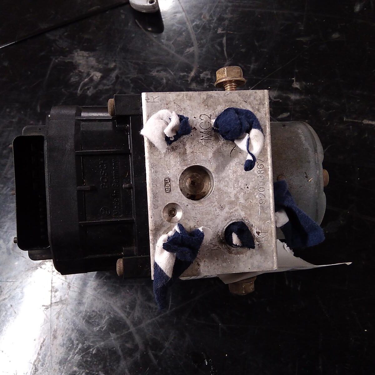2003 HOLDEN COMMODORE ABS PUMP/MODULATOR
